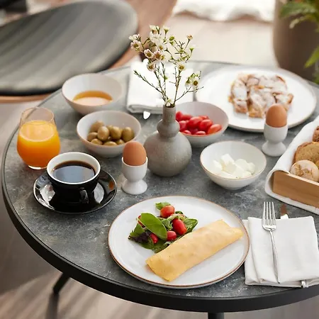 Teight Hotel 4*